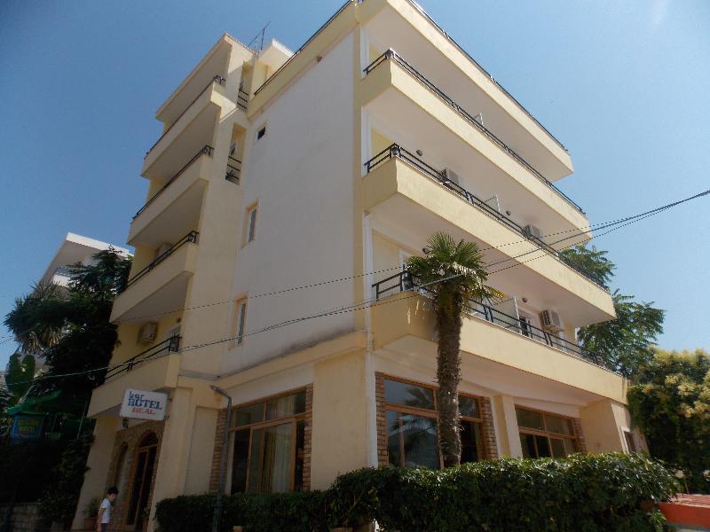 Hotel Real Саранде Екстериор снимка