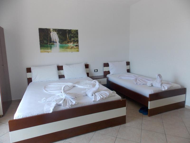 Hotel Real Саранде Екстериор снимка