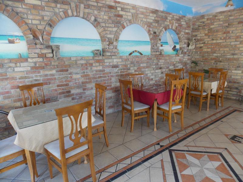 Hotel Real Саранде Екстериор снимка
